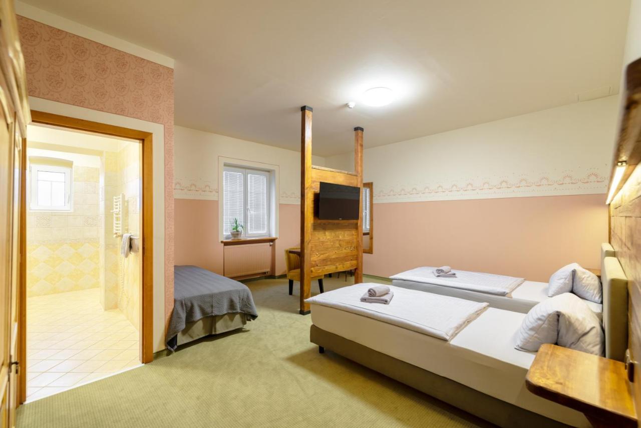 Hotel U Simla 3*